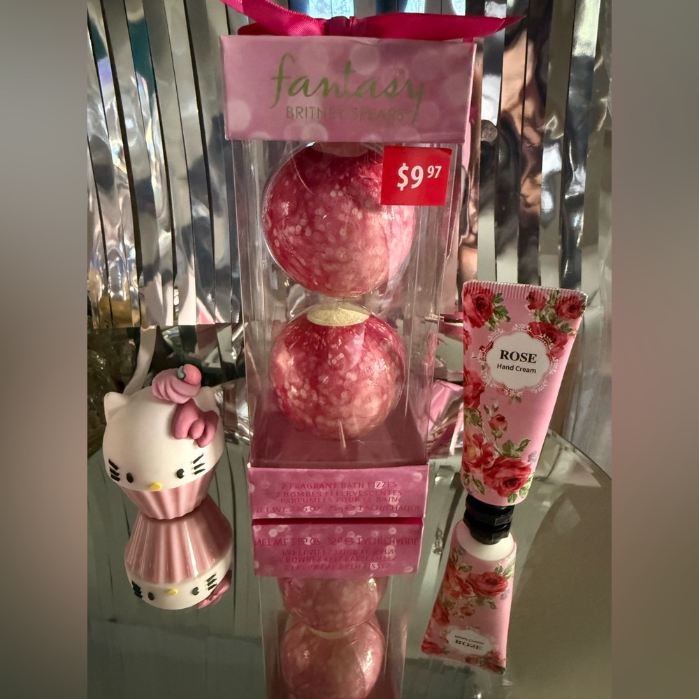 Pink Brittney Spears Bath Bomb Set Rose Hand Cream Kitty Lip Balm Beauty Bundle